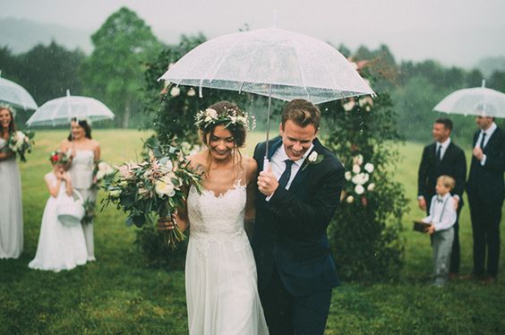 How to embrace the rain on your wedding day