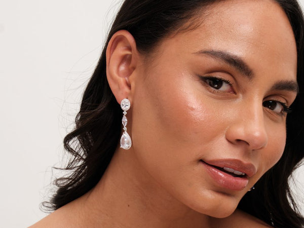 How to Choose the Right Earrings for Your Face Shape