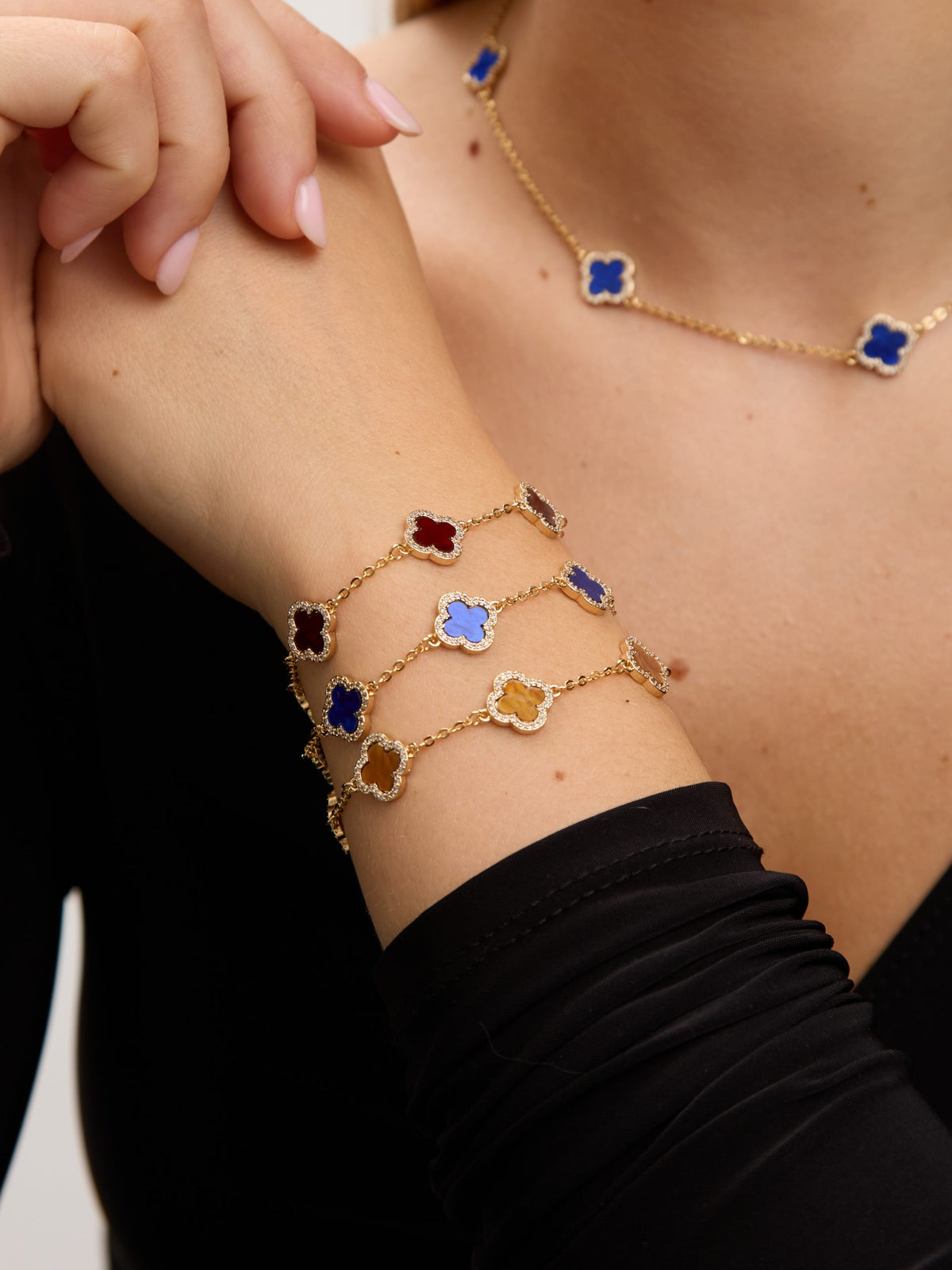 What is the meaning behind clover jewellery?