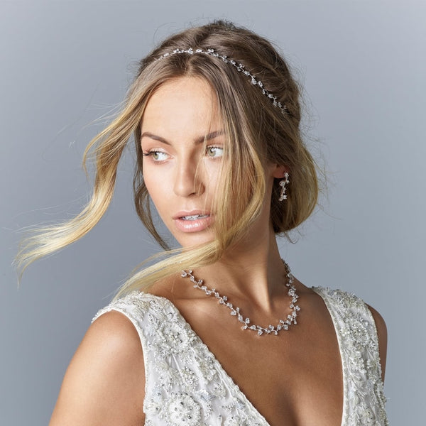 Choosing The Right Bridal Tiara or Hair Accessory For Your Face Shape