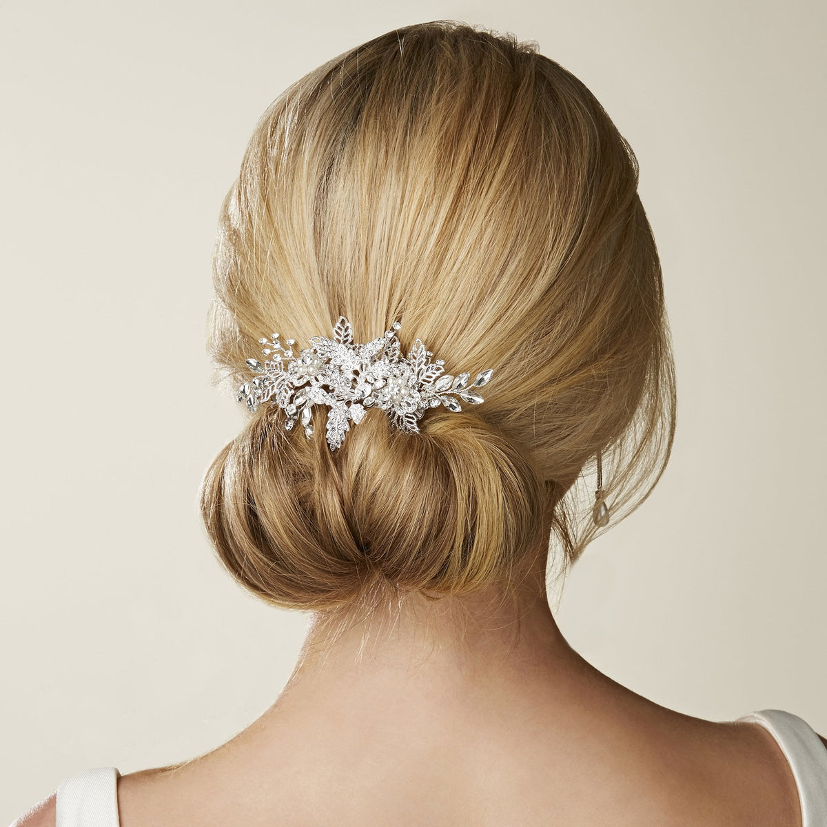 Suzie Open Leaf And Crystal Clip