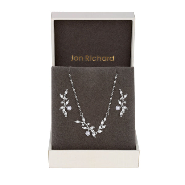 Crystal & Pearl Vine Jewellery Set In A Gift Box