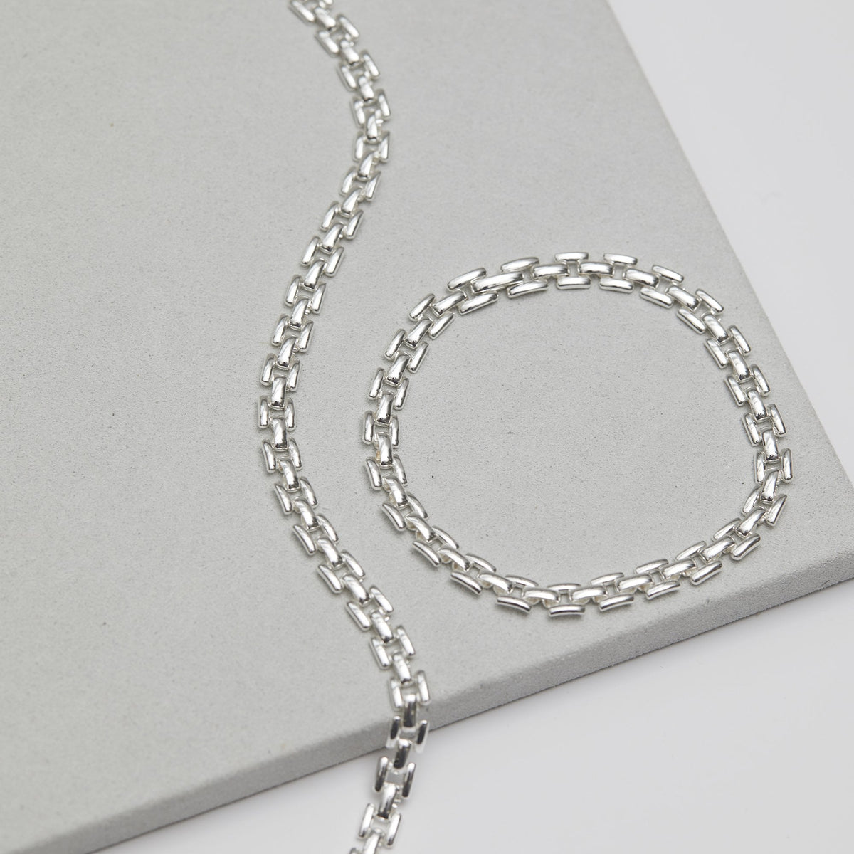 Inicio Silver Plated Recycled Gate Chain Necklace - Gift Pouch