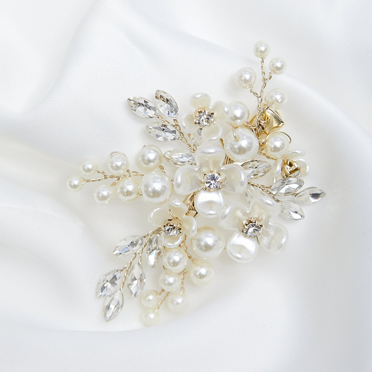 Jon Richard Gold Plated White Floral Hair Clip - Gift Pouch