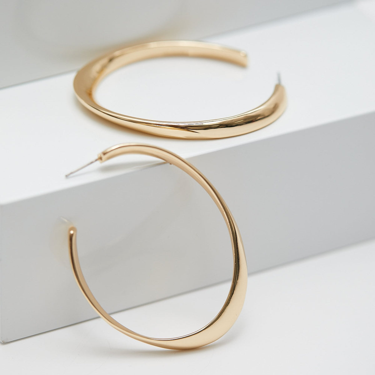 Mood Gold Recycled Polished Oval Hoop Earrings