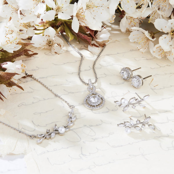 Crystal & Pearl Vine Jewellery Set In A Gift Box