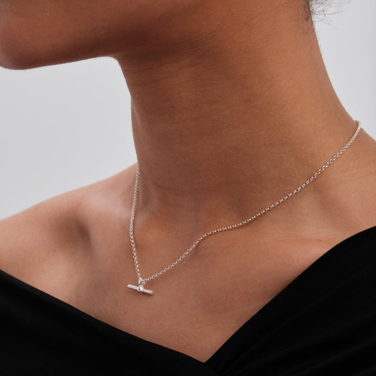 Simply Silver Sterling Silver 925 T Bar Pendant Necklace