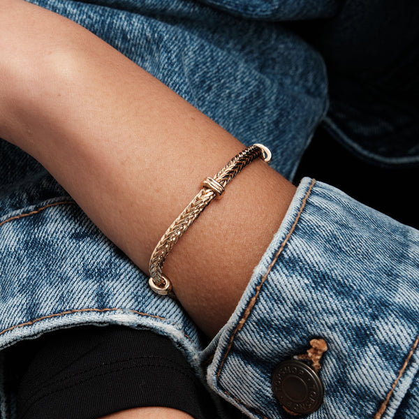 Mood Gold Flat Cobra Station Chain T-Bar Bracelet