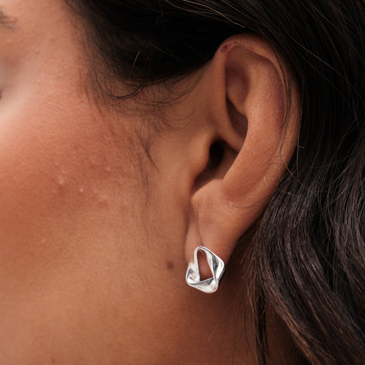 Simply Silver Sterling Silver 925 Polished Open Fluid Knot Stud Earrings