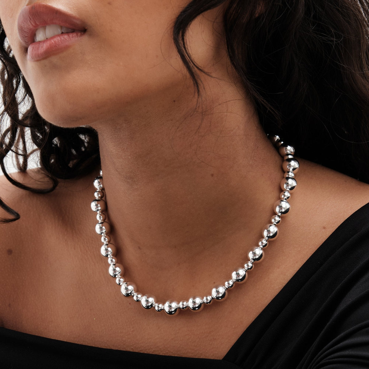 Mood Silver Polished Orb Necklace