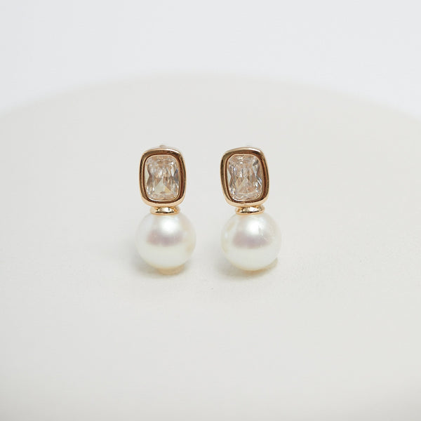 Jon Richard Gold Plated Crystal And Pearl Drop Earrings