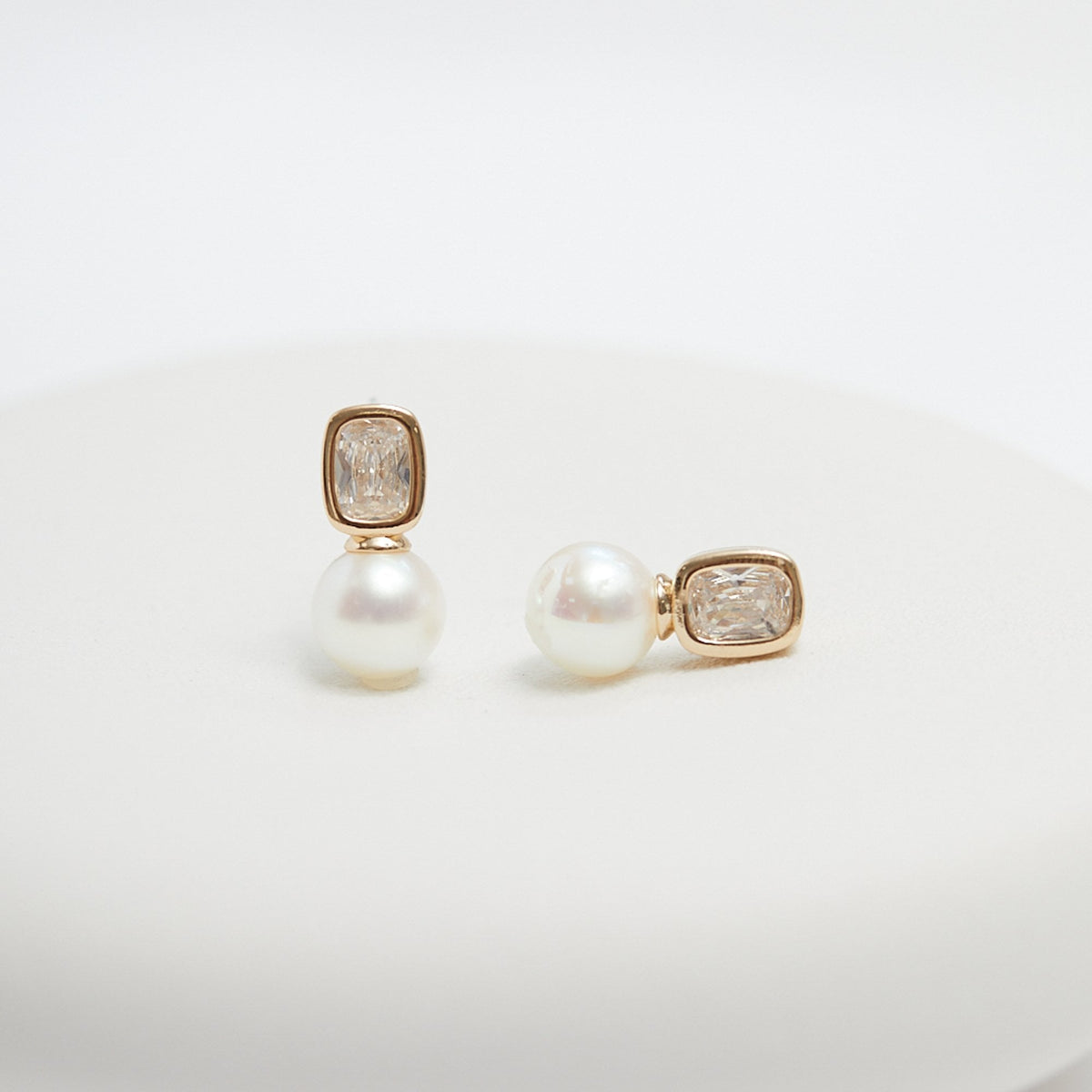 Jon Richard Gold Plated Crystal And Pearl Drop Earrings
