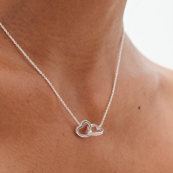 Simply Silver Sterling Silver 925 Interlink Heart Necklace