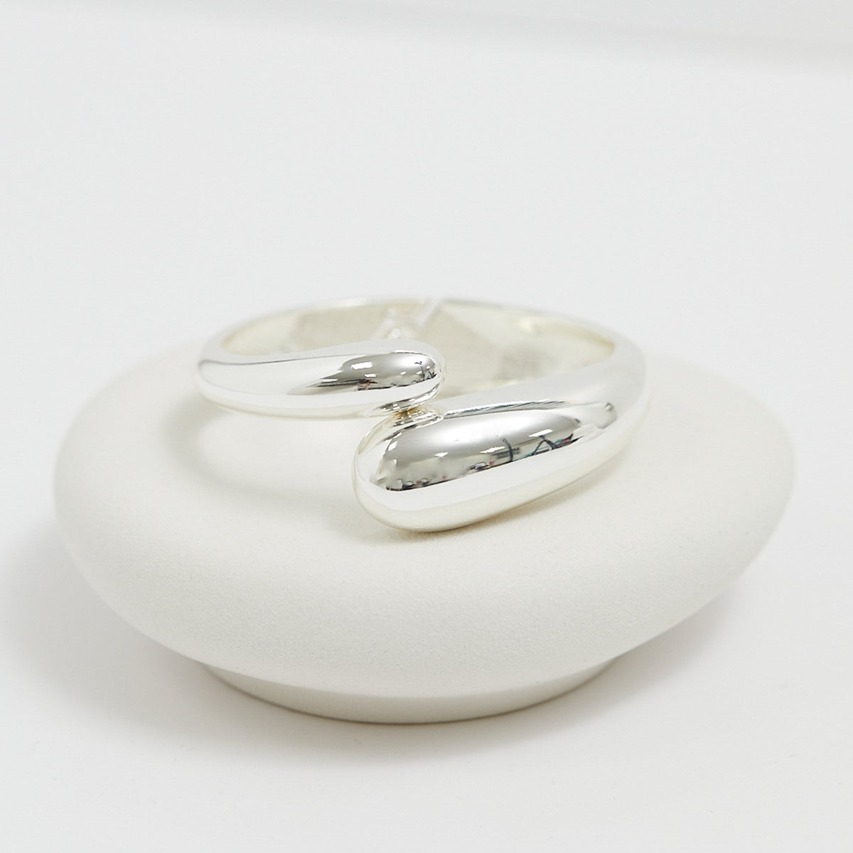 Mood Silver Polished Orb Hinge Cuff Bracelet