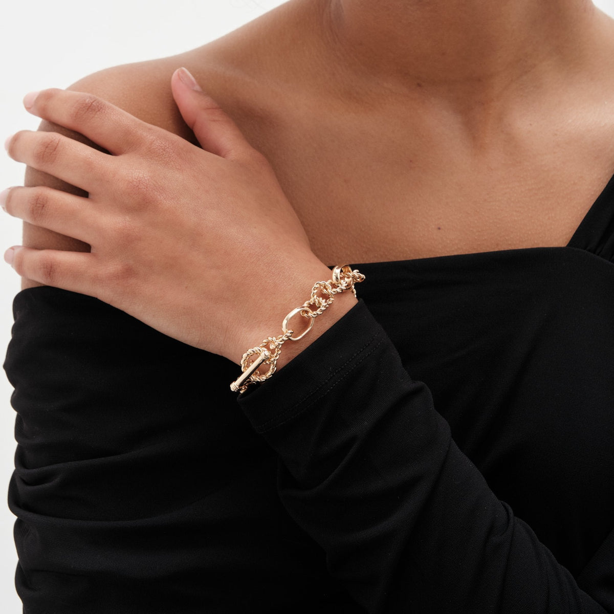 Mood Gold Textured Chain T-Bar Bracelet