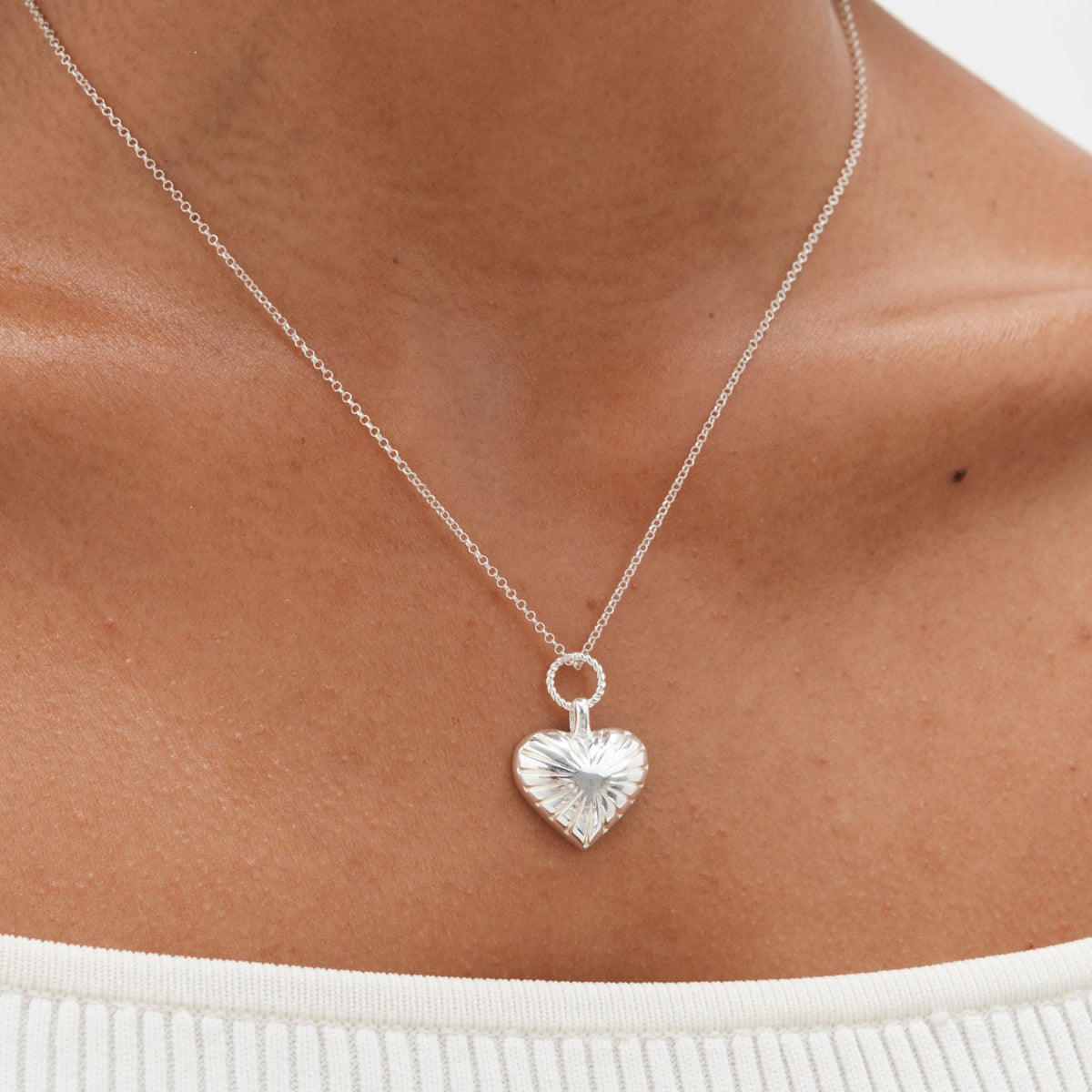 Simply Silver Sterling Silver 925 Ridged Heart Pendant