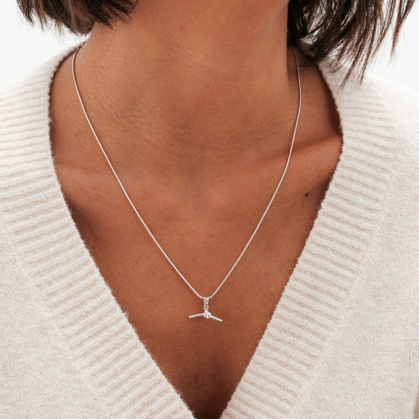Simply Silver Sterling Silver 925 Knotted T Bar Pendant