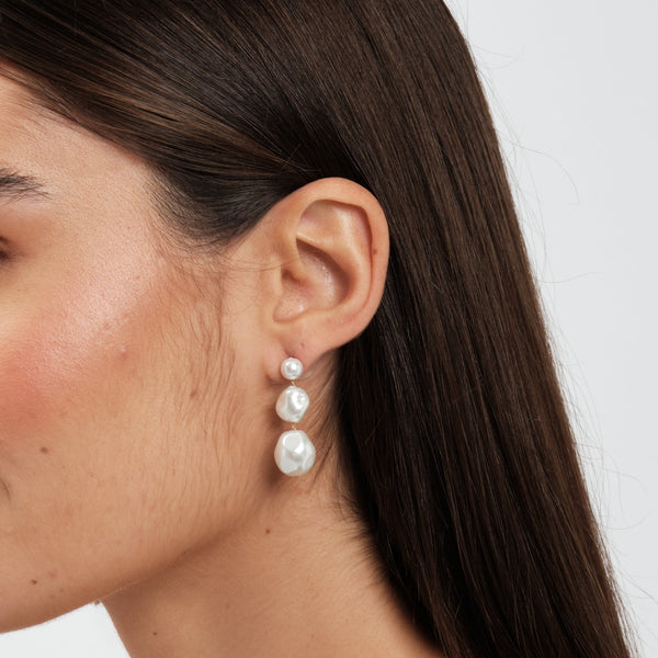 Mood Silver Pearl Graduated Linear Drop Earrings