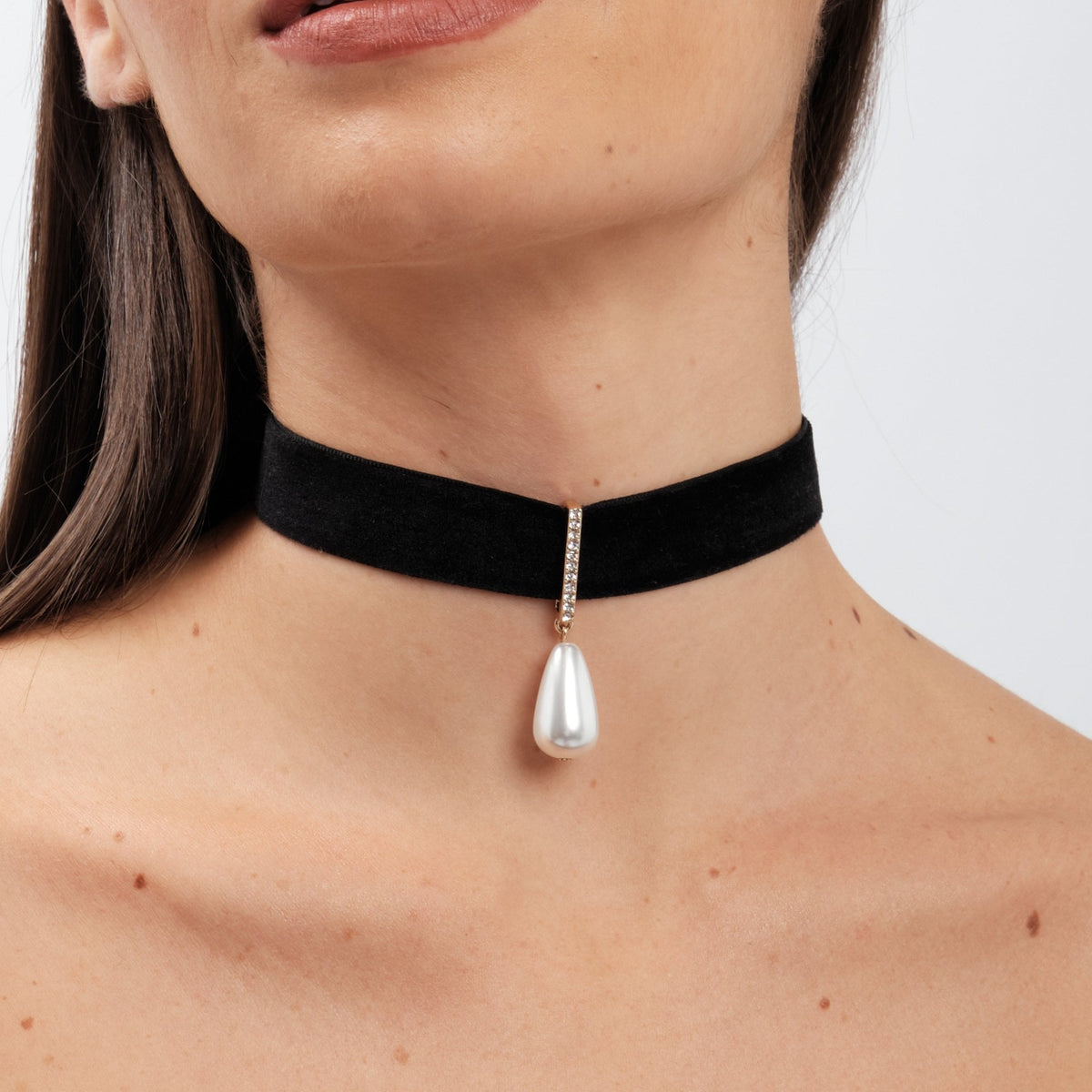 Mood Gold Crystal Pearl Charm Drop Choker Necklace