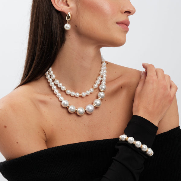 Mood Gold Cream Pearl Graduated Station Stretch Bracelet