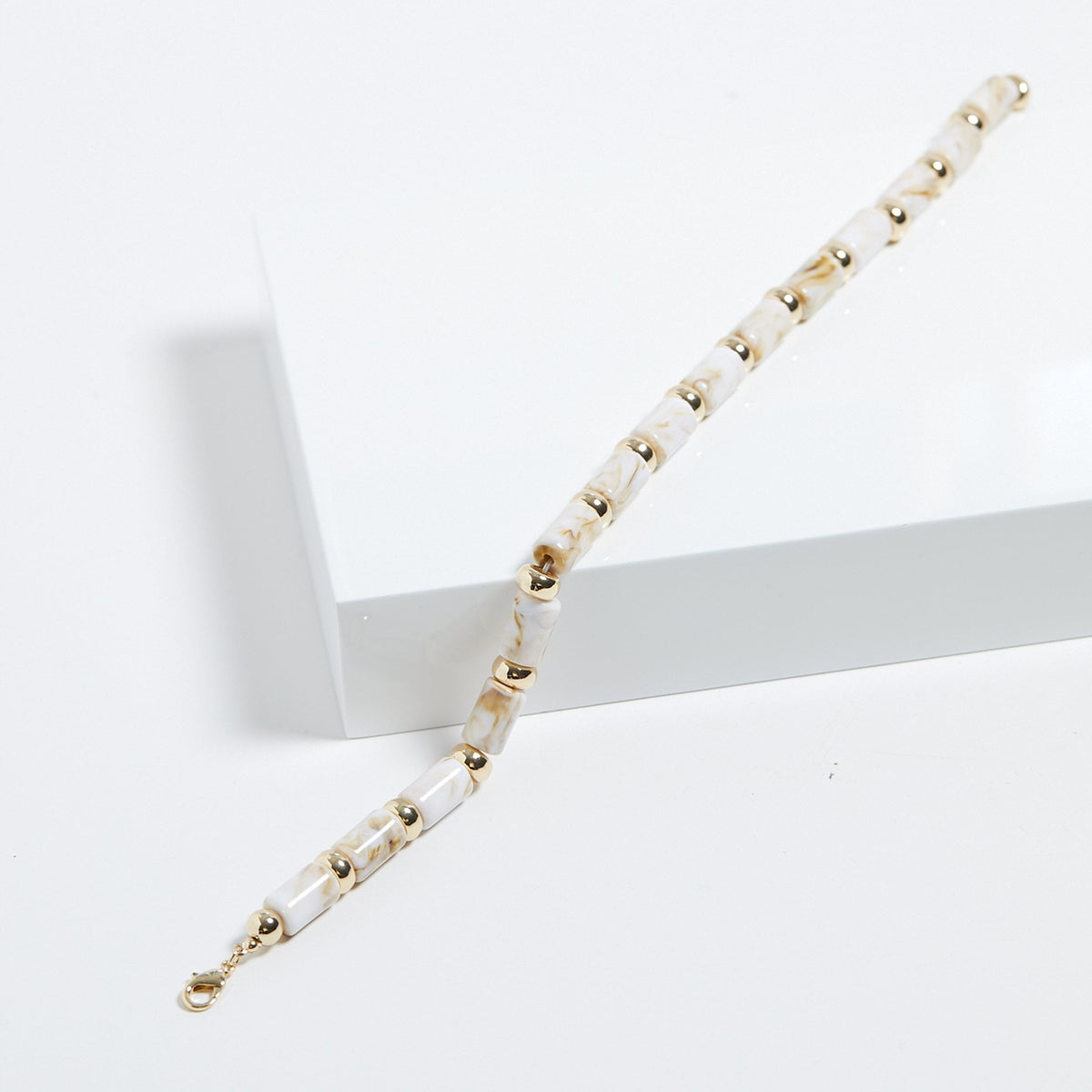 Mood Gold Cream Resin Allway Necklace