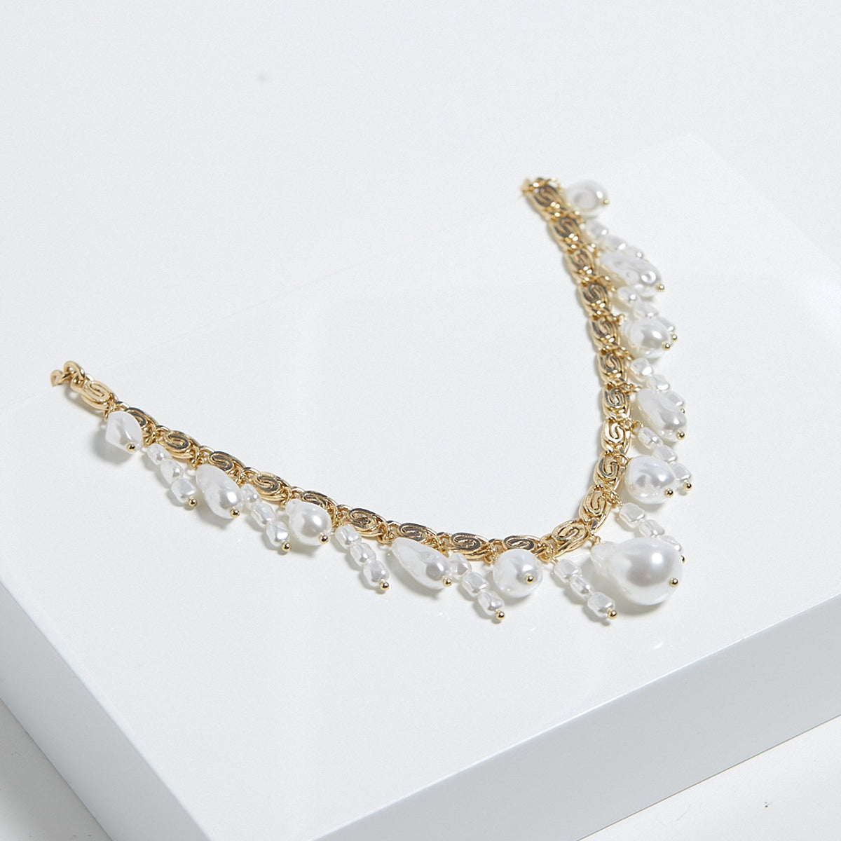 Mood Gold Cream Pearl Baroque Shaker Necklace
