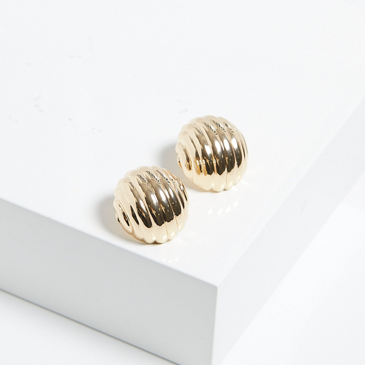 Mood Gold Large Ridged Stud Earrings