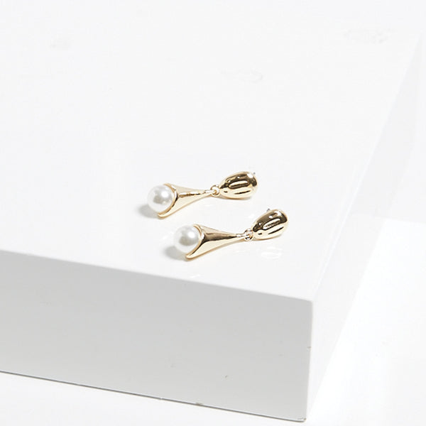 Mood Gold Molten Top Pearl Drop Earrings