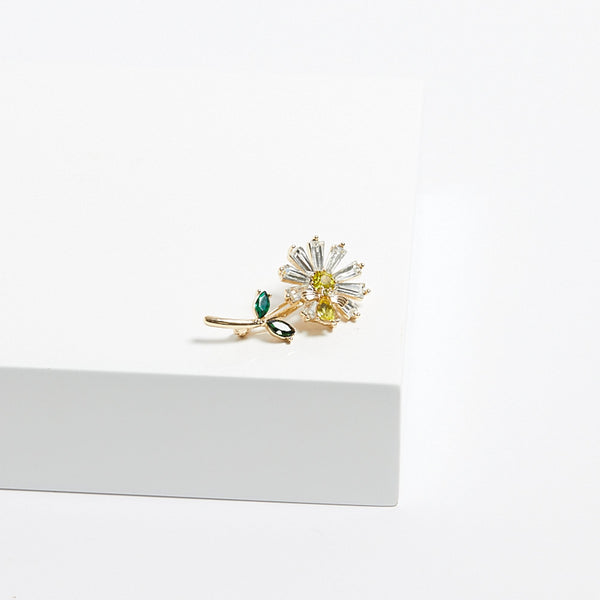 Jon Richard Gold Plated Daisy Brooch - Gift Boxed