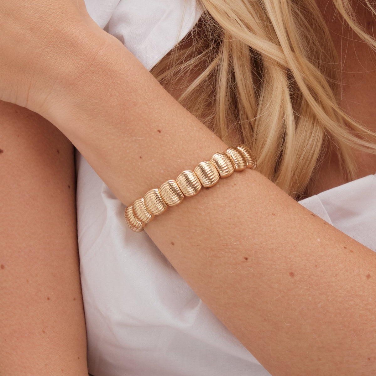 Mood Gold Polished Ridged Stretch Bracelet