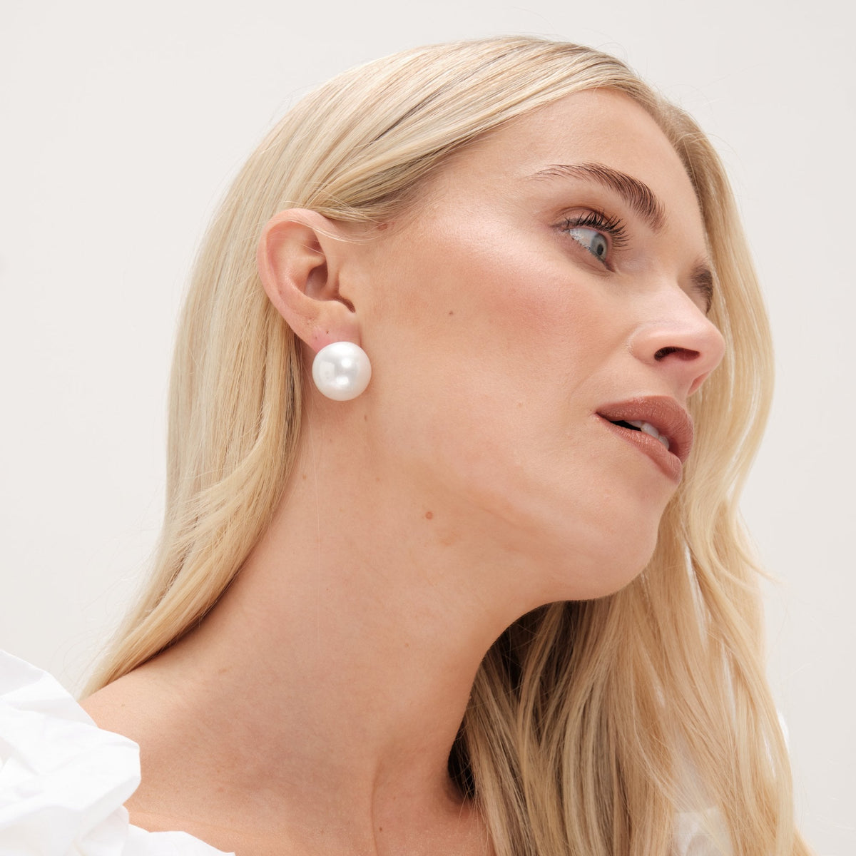 Mood Gold Pearl Large Stud Earrings