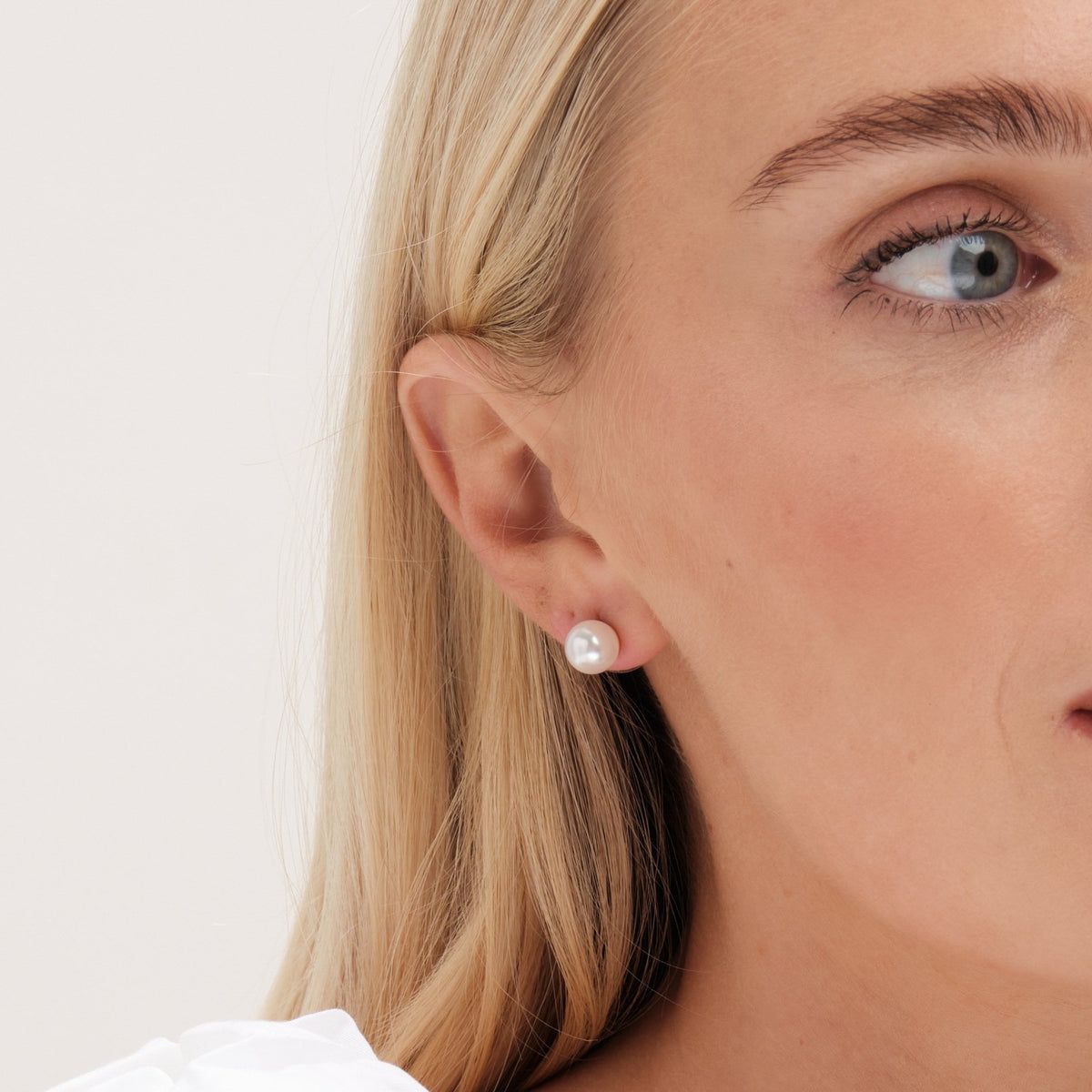 Mood Gold Pearl & Crystal Core Stud Earrings - Pack Of 3