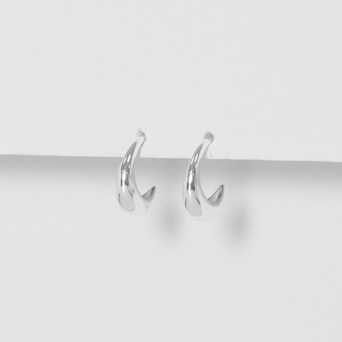 Simply Silver Sterling Silver 925 Polished Curved Hoop Earrings