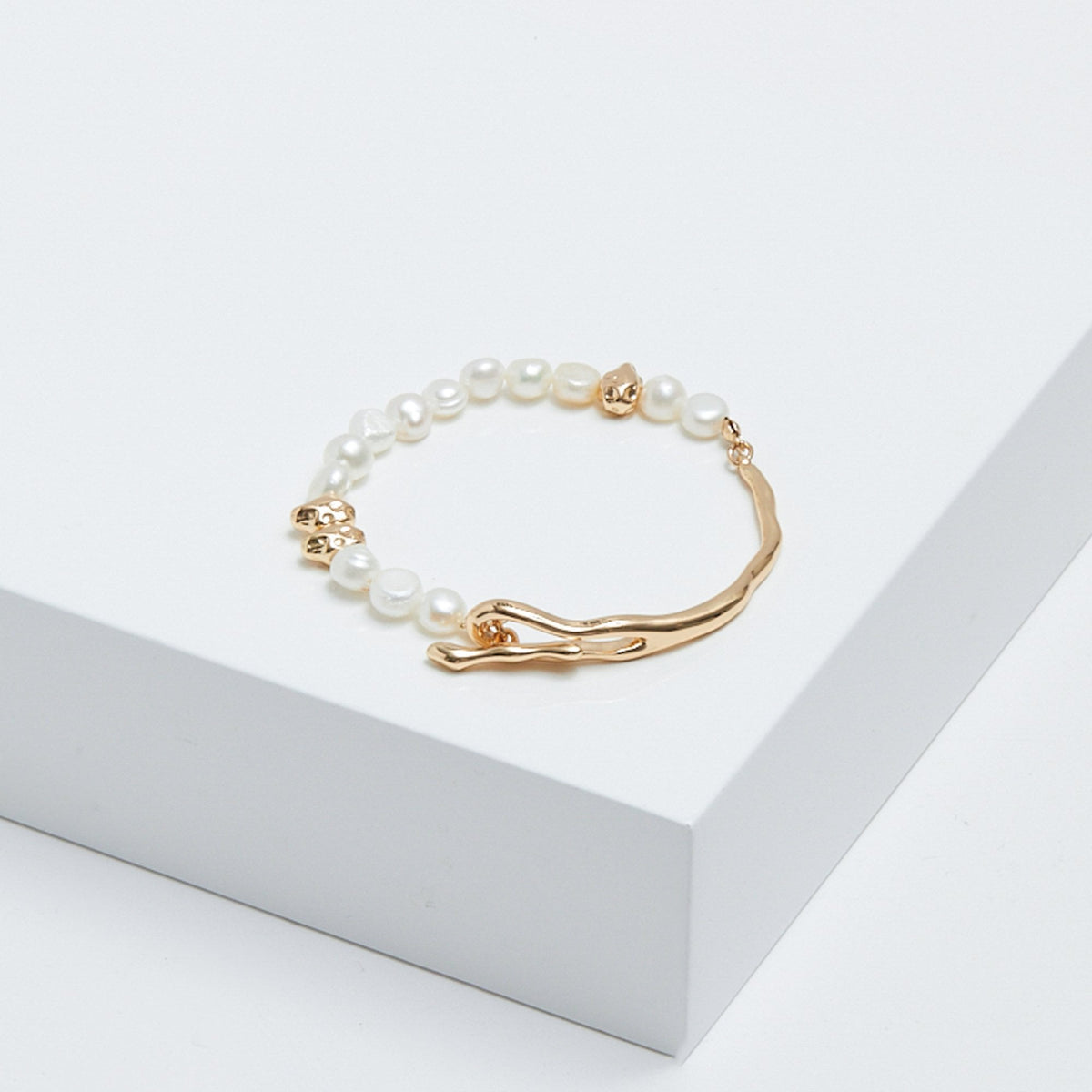 Inicio Gold Plated Semi Precious Pearl T Bar Bracelet - Gift Pouch
