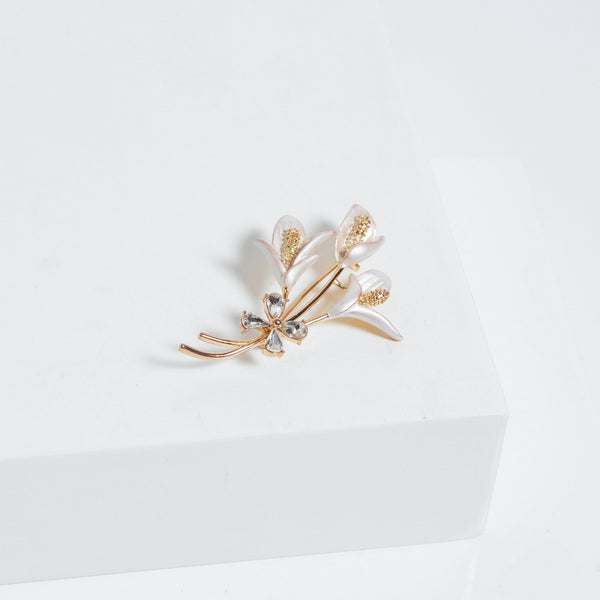 Jon Richard Gold Plated White Floral And Bow Bouquet Brooch - Gift Boxed