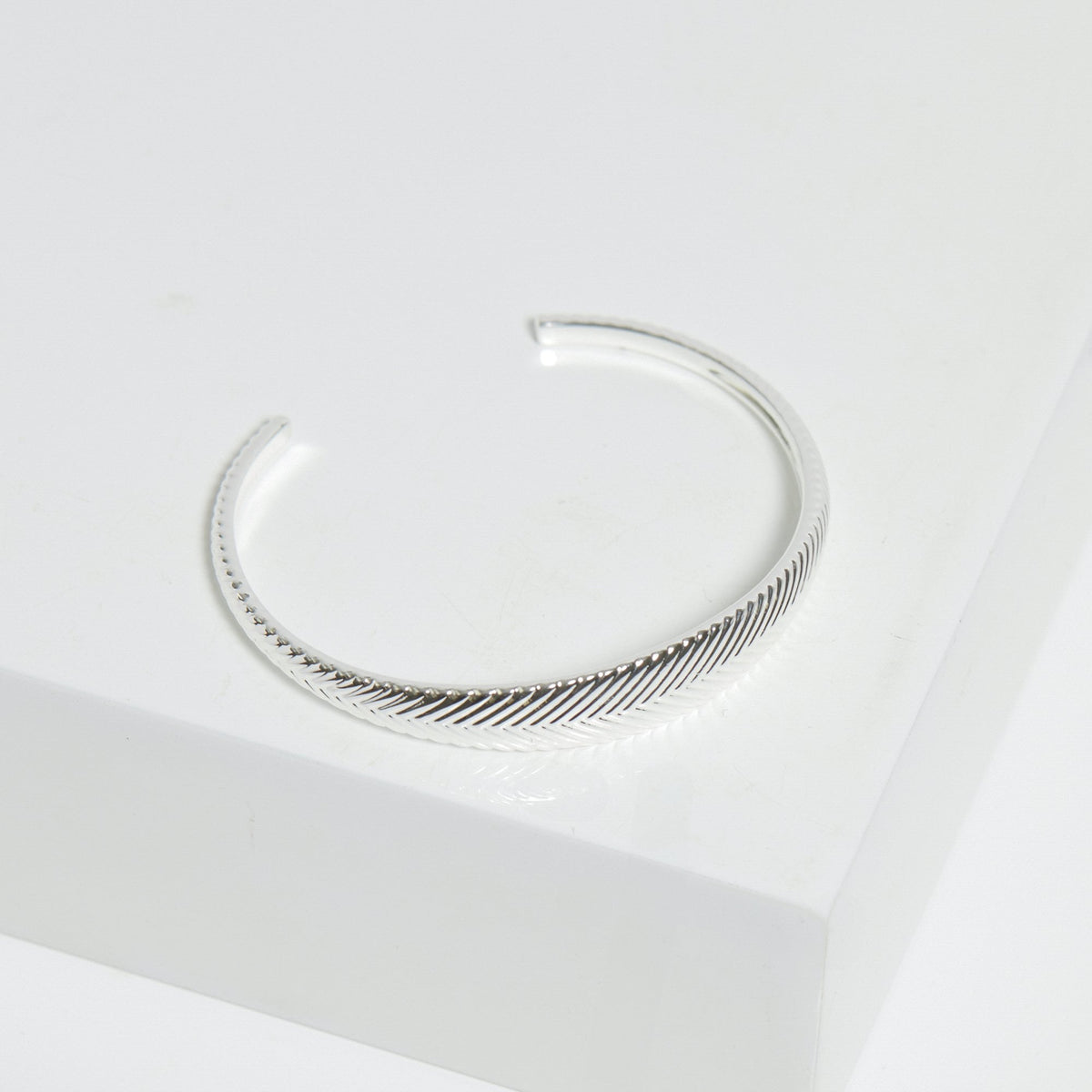 Jon Richard Silver Plated Ribbed Polished Cuff