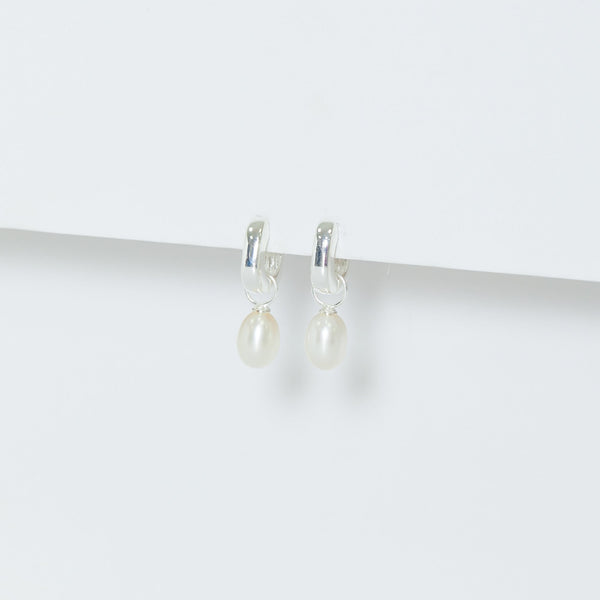 Simply Silver Sterling Silver 925 Polished and Pearl Chunky Pearl Hoop Earrings