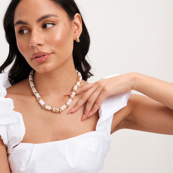 Mood Gold Cream Resin Allway Necklace