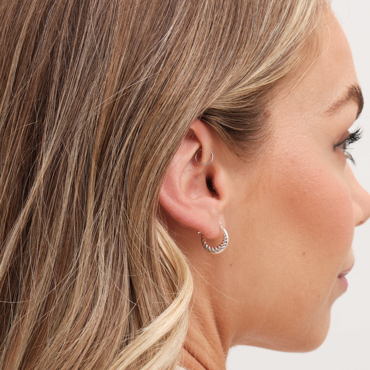 Simply Silver Sterling Silver 925 Polished Ribbed flat Hoop Earrings