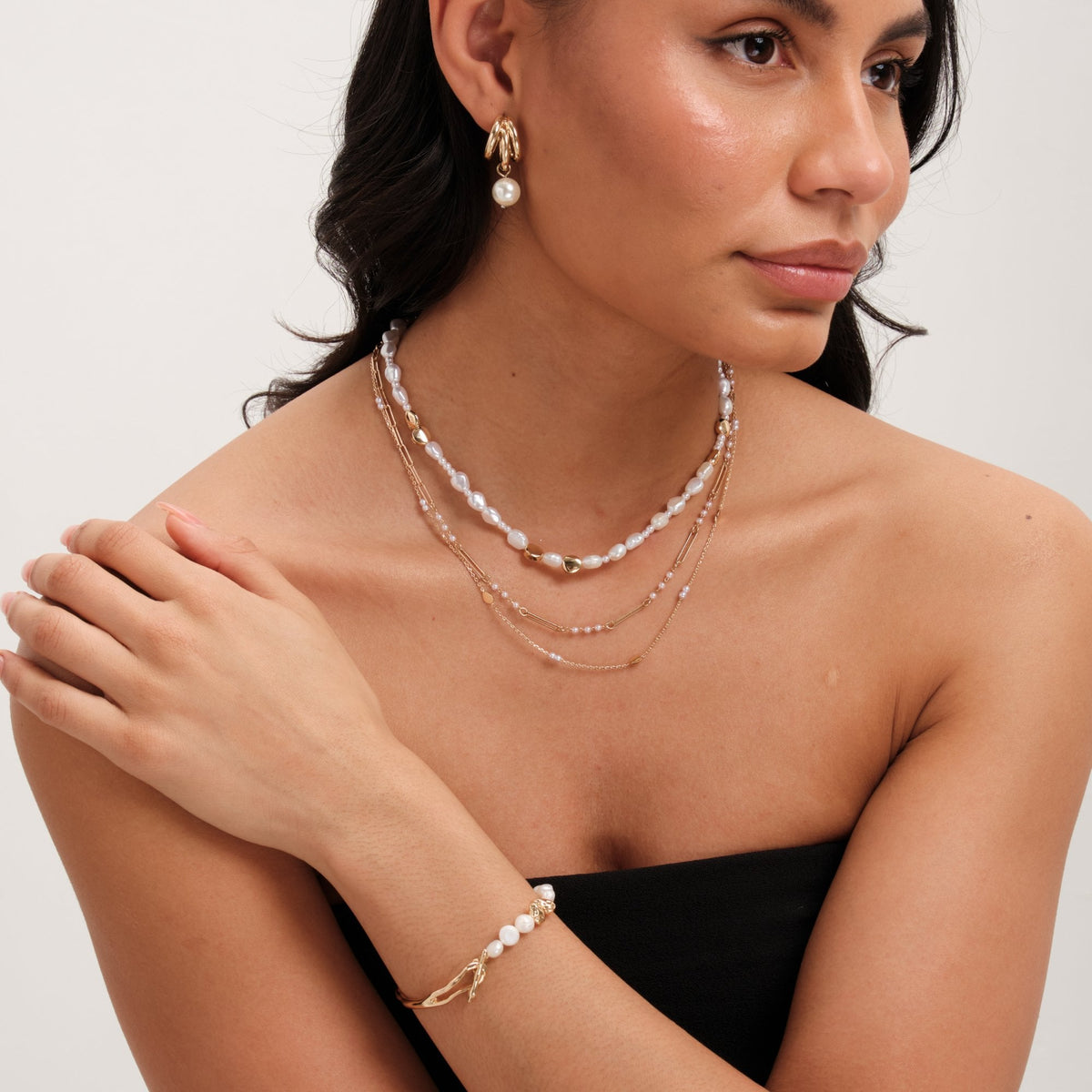 Inicio Gold Plated Semi Precious Pearl And Chain Layered Necklace - Gift Pouch