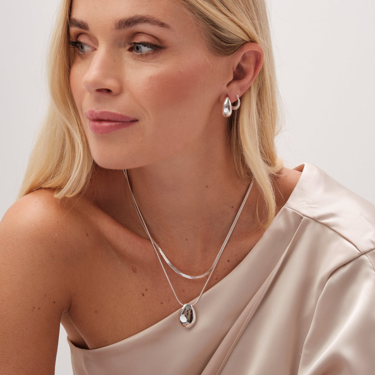 Inicio Silver Plated Molten Double Row Pendant - Gift Pouch