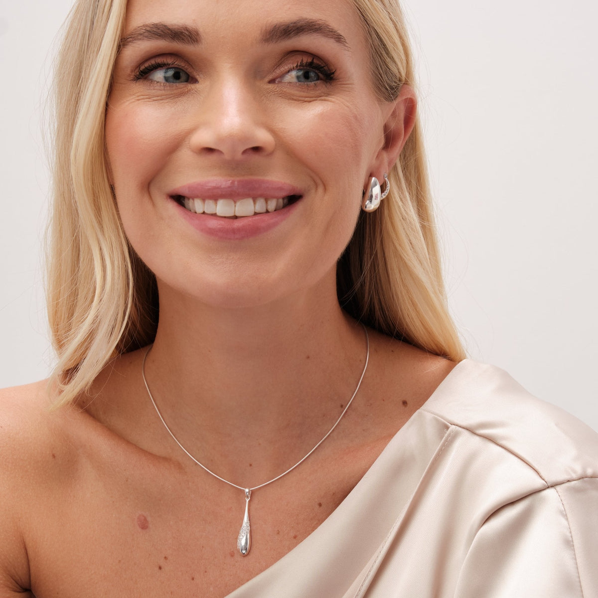 Simply Silver Sterling Silver 925 Polished and Pave Drop Pendant