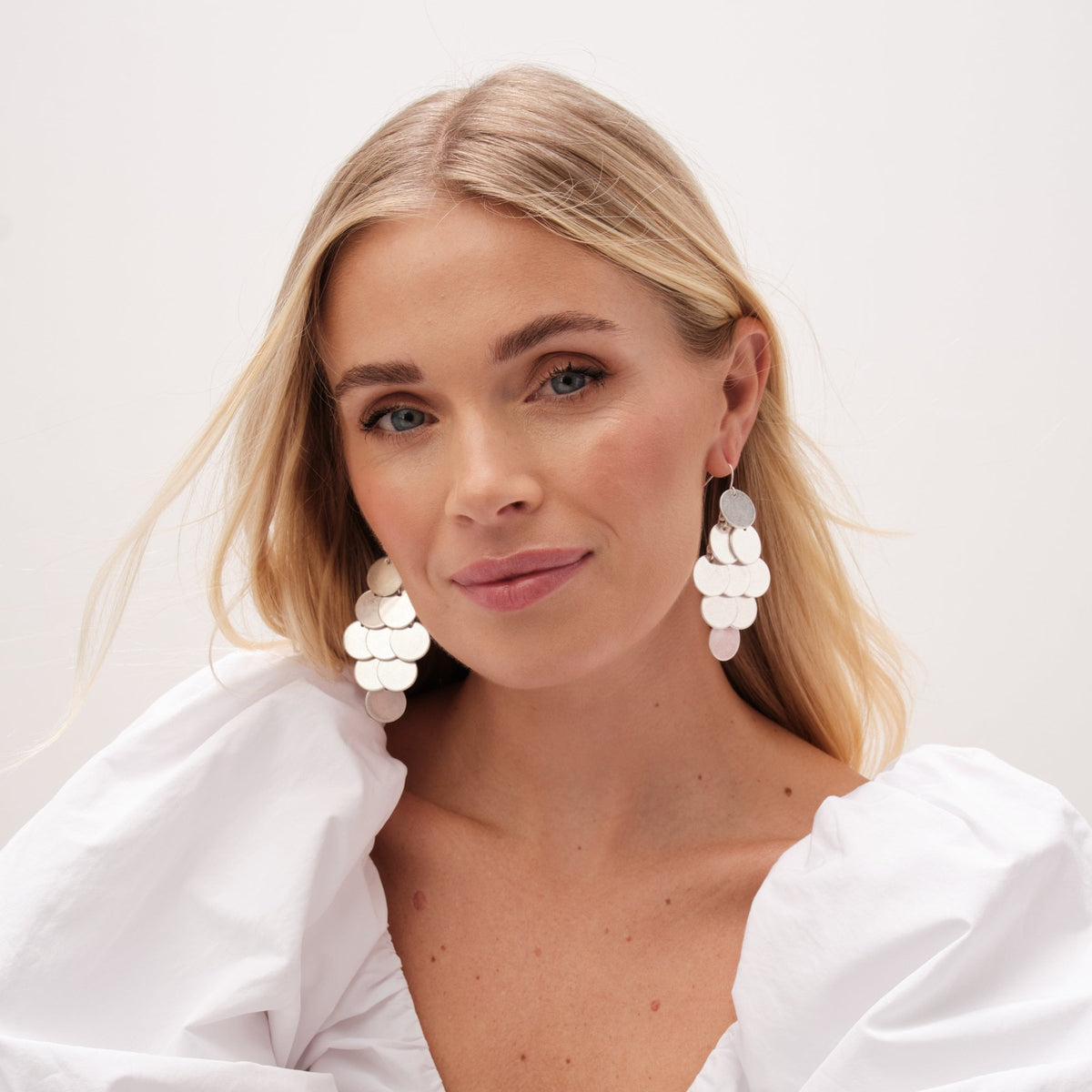 Mood Silver Matte Disc Tier Chanellier Earrings