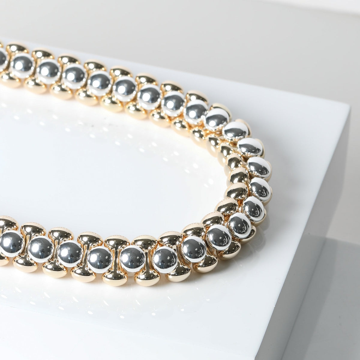 Mood Chunky 2 Tone Short Necklace