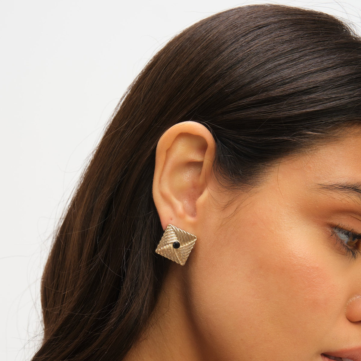 Jon Richard Gold Plated Ridge And Jet Square Earrings