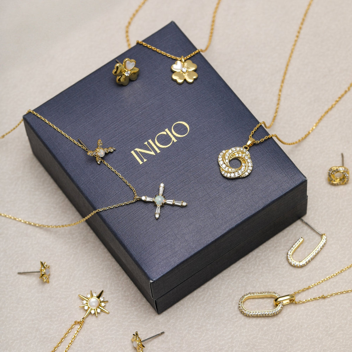 Inicio 14K Gold Plated and Pave Open Link Set - Gift Box