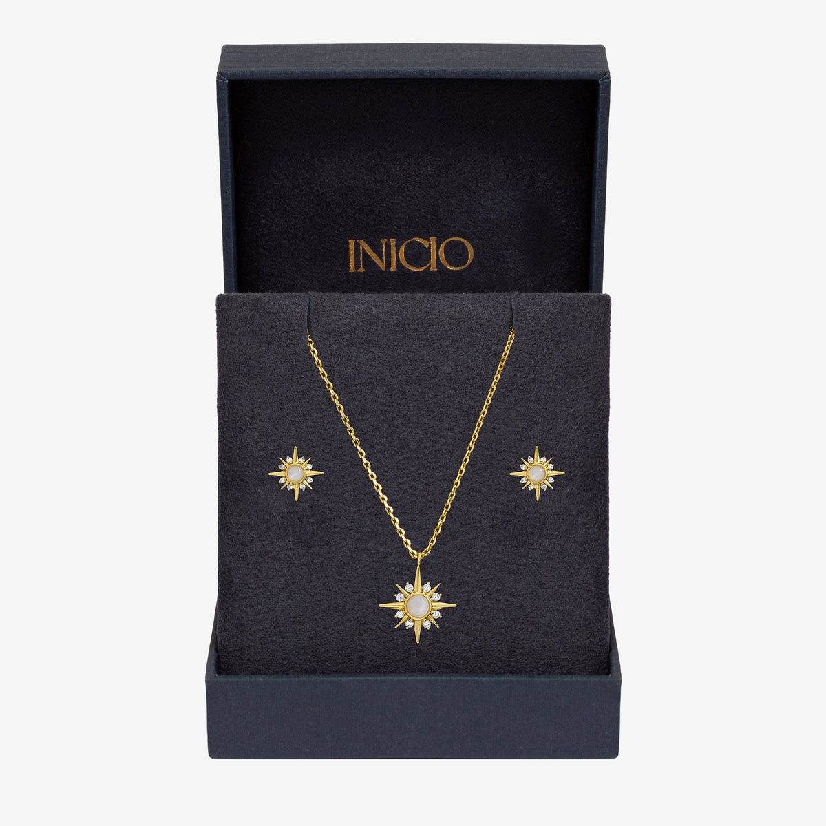 Inicio 14K Gold Plated Cubic Zirconia Star Set - Gift Box