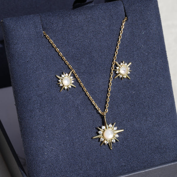 Inicio 14K Gold Plated Cubic Zirconia Star Set - Gift Box