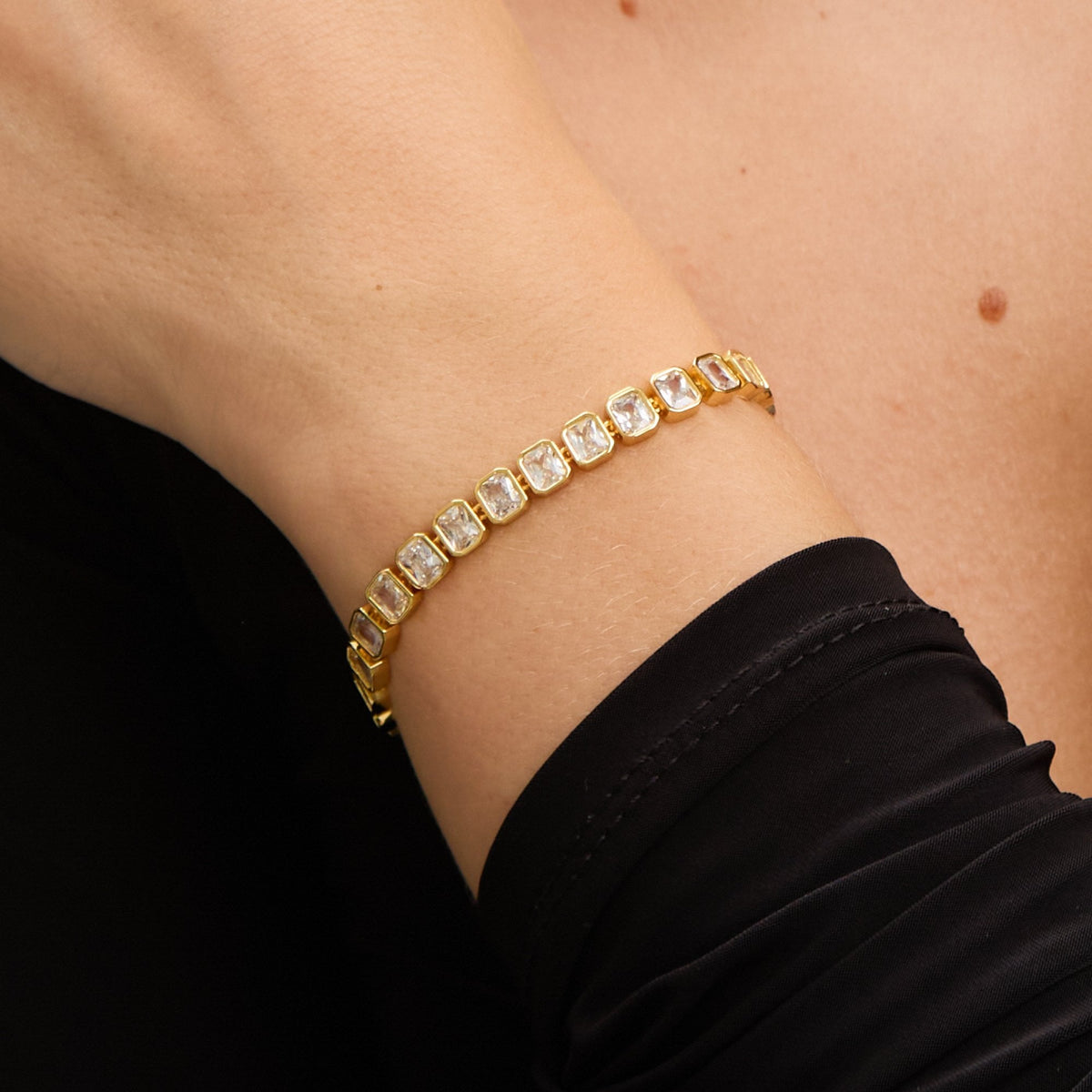 Jon Richard 18ct Gold Plated and Crystal Tennis Bracelet