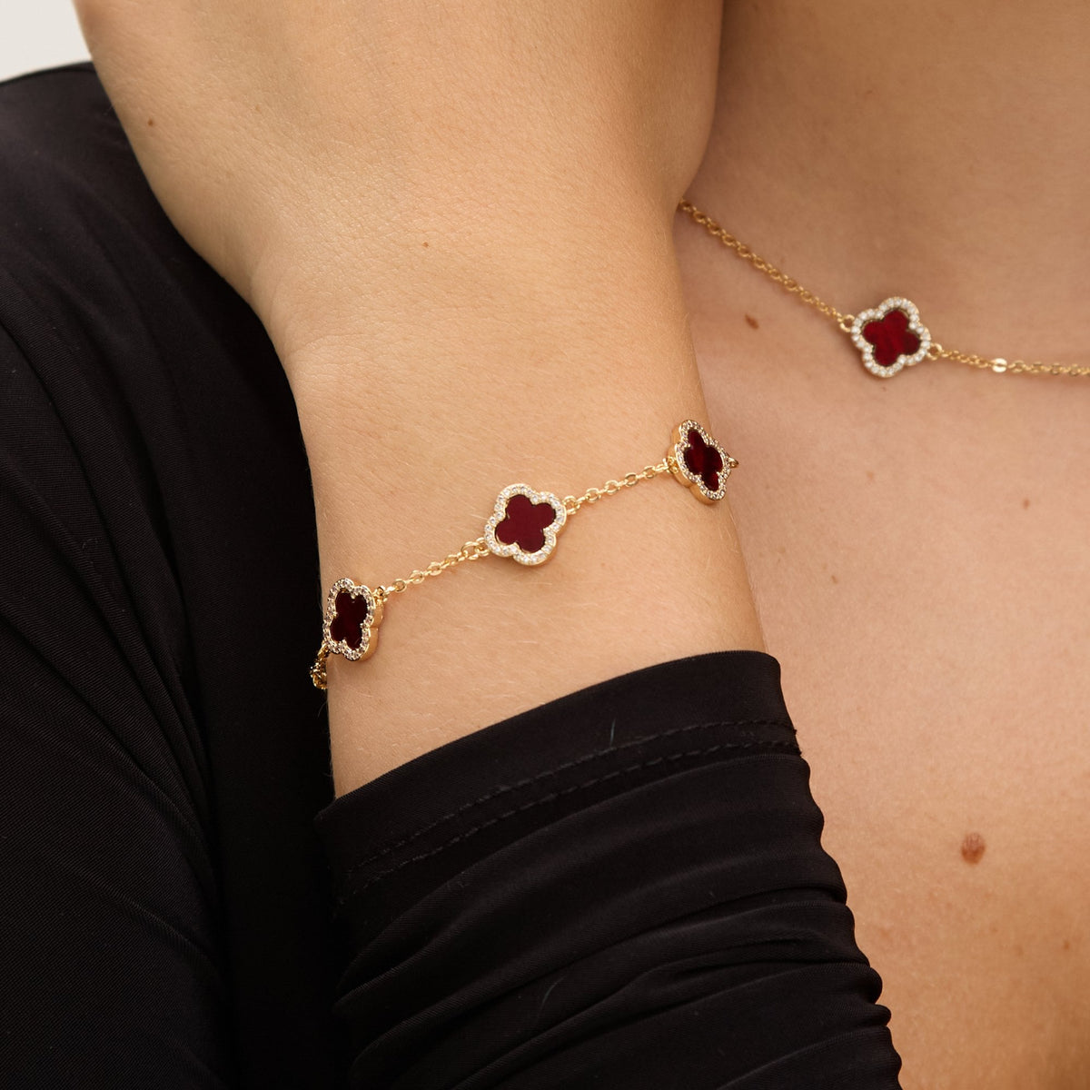 Jon Richard Gold Plated Carnelian Clover Bracelet